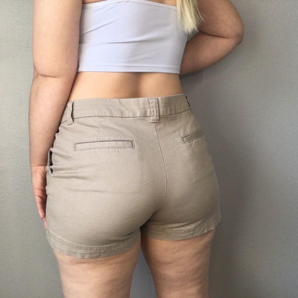 BCG • Tan Khaki Cargo Shorts Size 8 - Picture 8 of 8